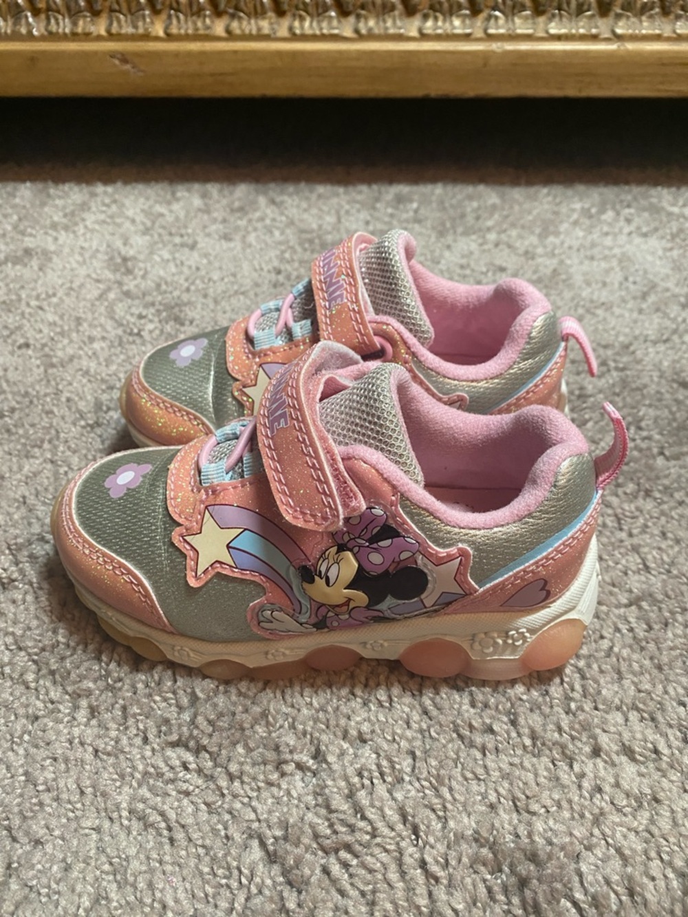 Disney Pink and Silver Minnie Mouse Light-Up Sneakers for Kids size 8